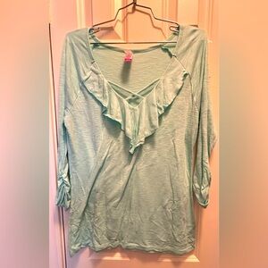 No Boundaries Ruffle 3/4 sleeve
Color aqua heather 
Size XL (15-17)